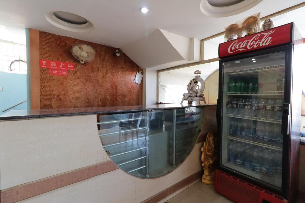 Oyo 29259 Hotel Rama Royal Nellore Ngoại thất bức ảnh