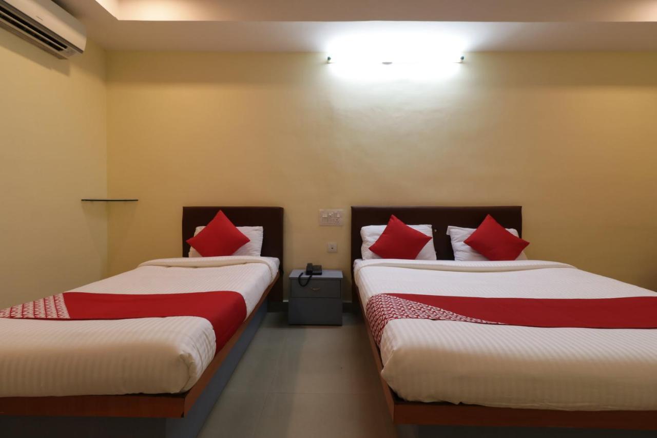 Oyo 29259 Hotel Rama Royal Nellore Ngoại thất bức ảnh