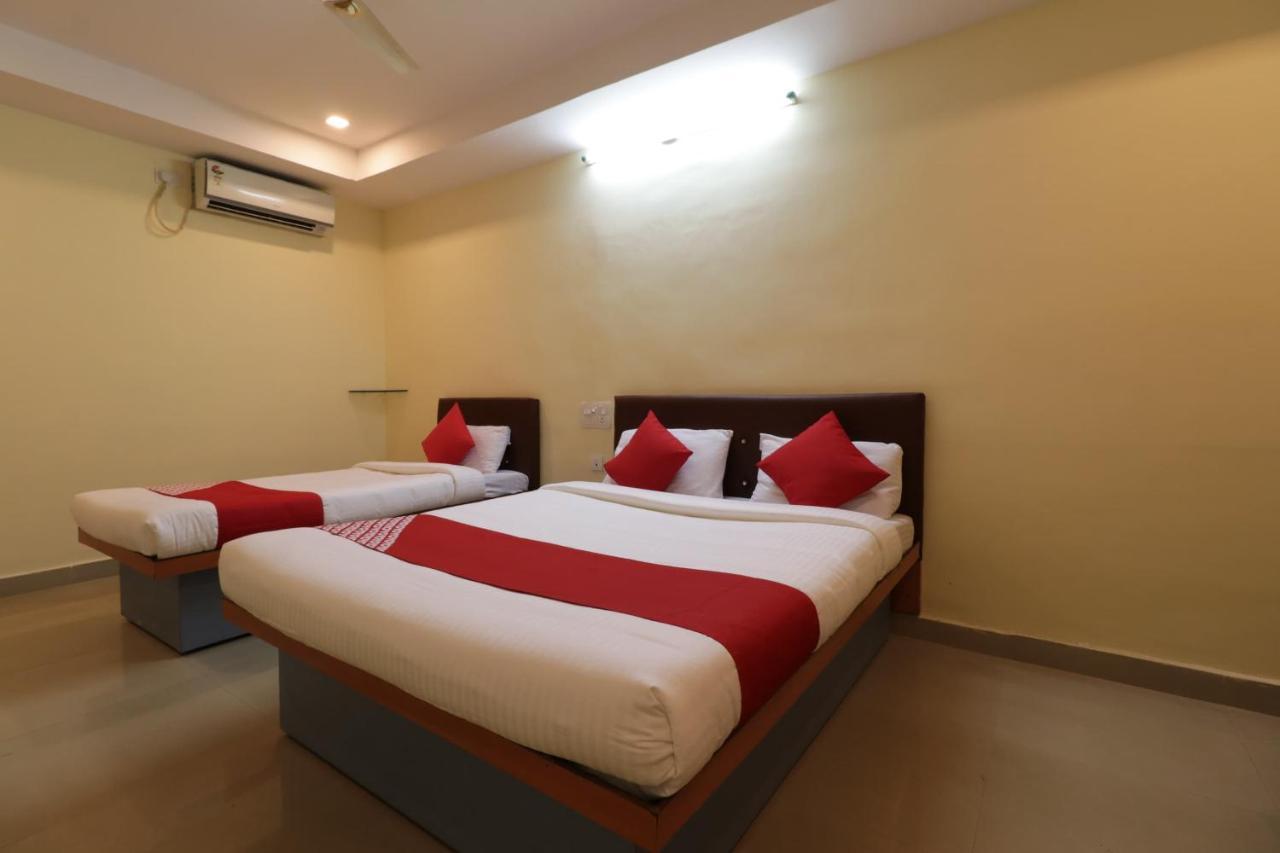 Oyo 29259 Hotel Rama Royal Nellore Ngoại thất bức ảnh