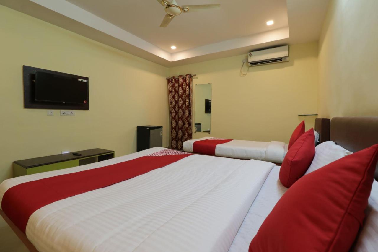 Oyo 29259 Hotel Rama Royal Nellore Ngoại thất bức ảnh